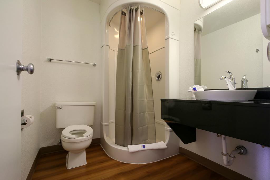 Motel 6 Wells Dış mekan fotoğraf