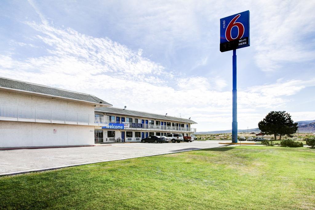 Motel 6 Wells Dış mekan fotoğraf