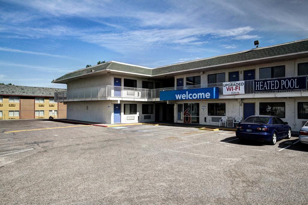 Motel 6 Wells Dış mekan fotoğraf